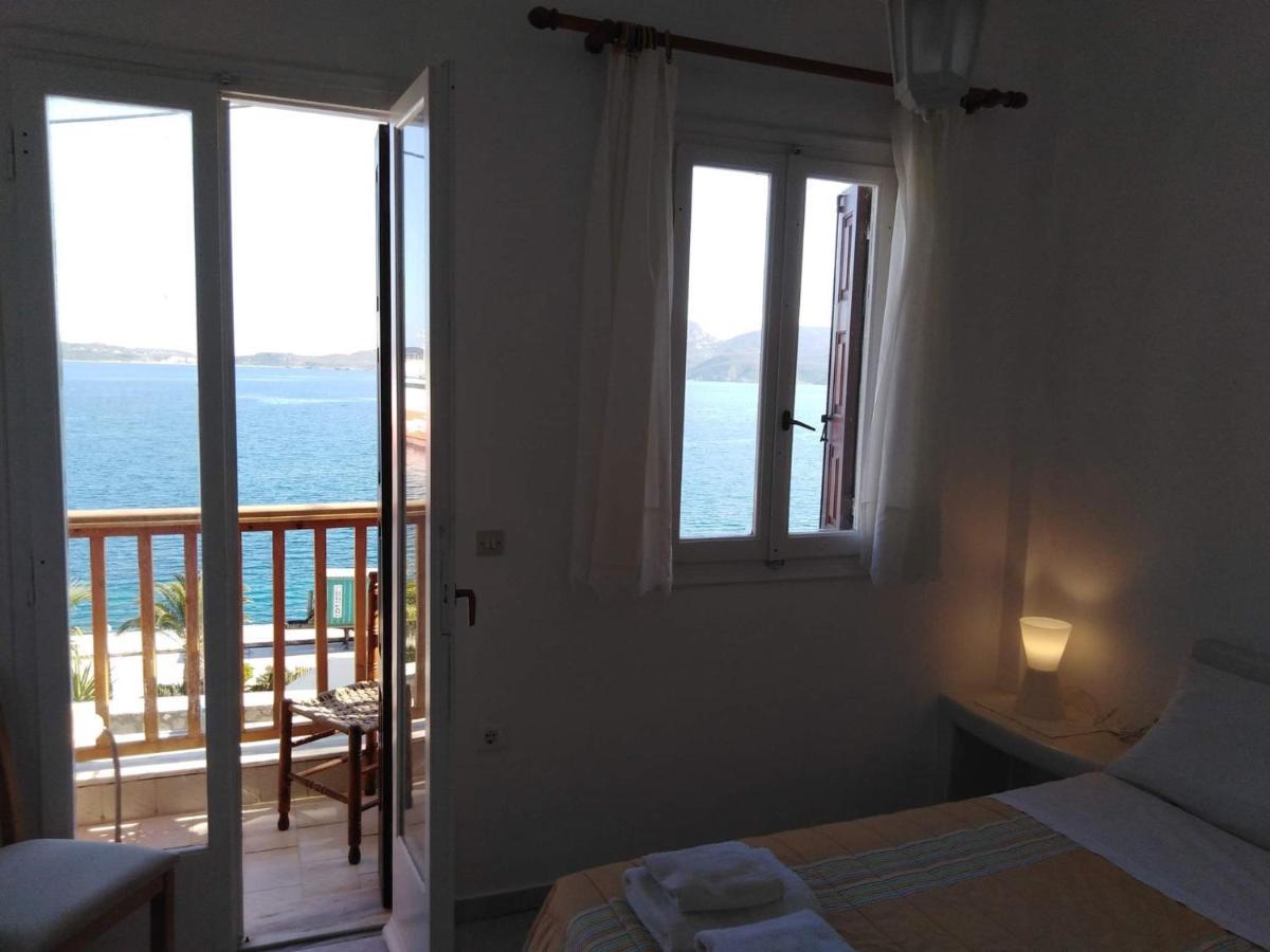 Adriani Sea View Rooms Адамас Екстер'єр фото